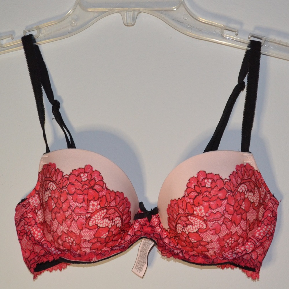 VICTORIA’S SECRET DREAM ANGELS LINED DEMI LACE BRA